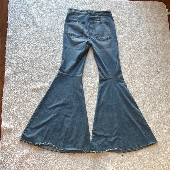We The Free Light Blue Wide Leg Jeans - Picture 12 of 13